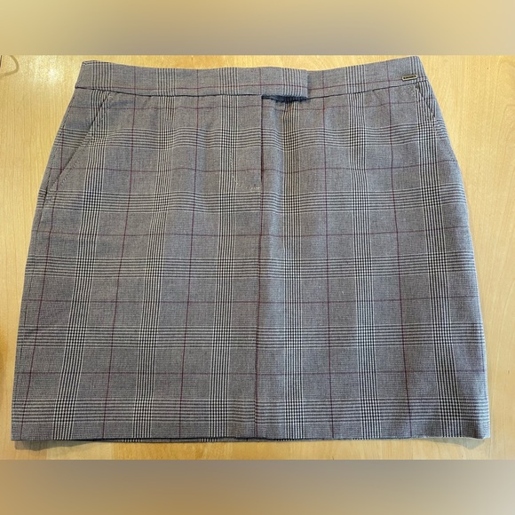 TOMMY HILFIGER MINI SKIRT SIZE4 - Picture 3 of 11
